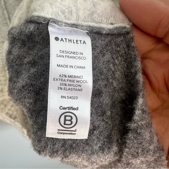 Athleta Turtleneck Sweater Merino Wool Gray White Colorblock Sz S Minimalist - Picture 8 of 11